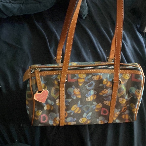 Vintage Dooney and Bourke Bee Purse - Picture 2 of 4